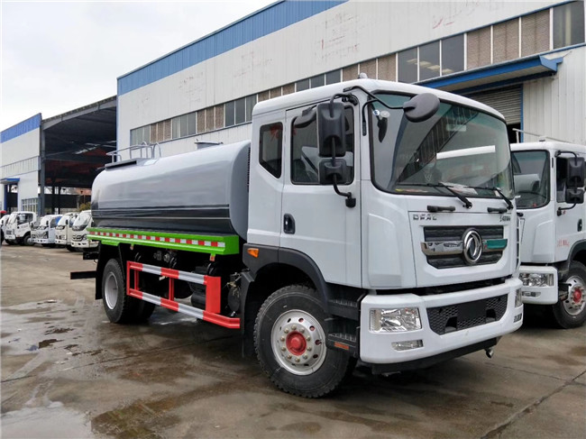 東風(fēng)D9標(biāo)準(zhǔn)化灑水車(chē)-程力灑水車(chē)廠(chǎng)