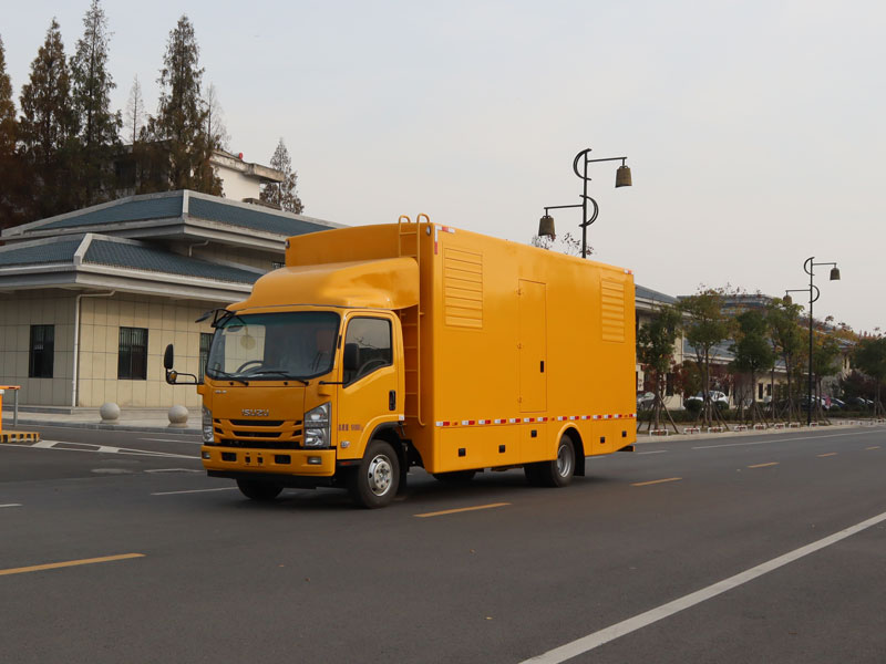 國(guó)六五十鈴電源車